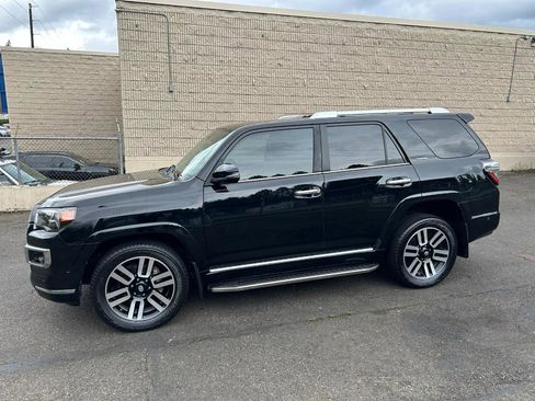 Used 2016 Toyota 4Runner Limited image 8