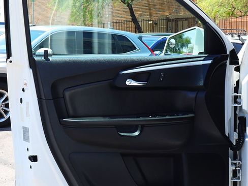 Used 2012 Chevrolet Traverse LT FWD image 38