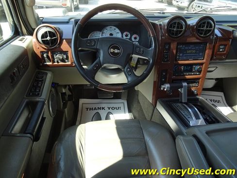 Used 2004 HUMMER H2 w/ Preferred Equipment Group AWD/4WD image 10