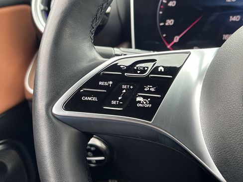 Certified 2025 Mercedes-Benz GLC 300 4MATIC image 30