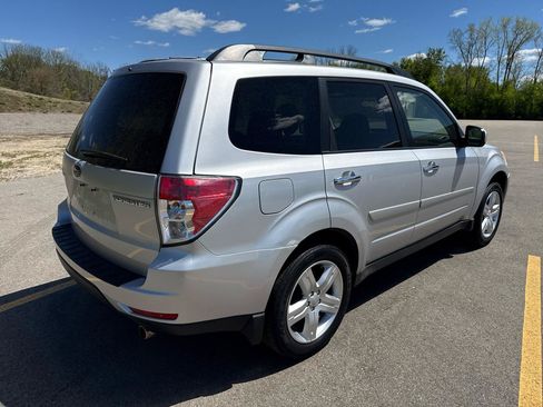 Used 2009 Subaru Forester 2.5X Limited AWD/4WD image 5
