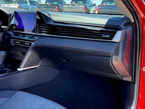 Used 2025 Toyota Camry LE image 19