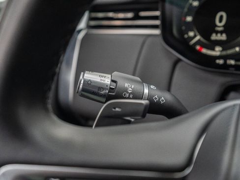 Used 2022 Land Rover Range Rover Long Wheelbase First Edition image 76