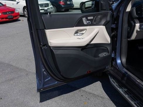 New 2026 Mercedes-Benz GLS 450 4MATIC image 14