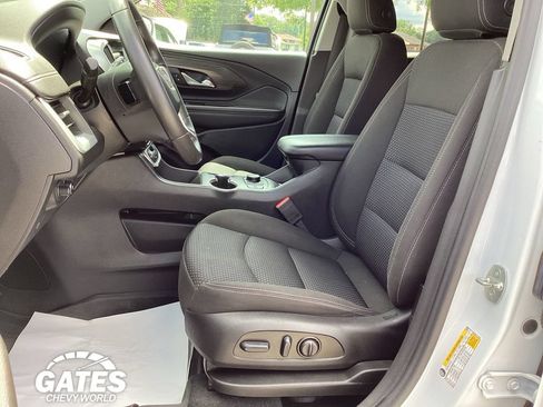 Used 2023 GMC Terrain SLE w/ Driver Convenience Package FWD image 14