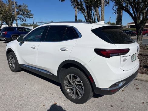 Used 2022 Buick Envision Essence w/ Technology Package I image 3