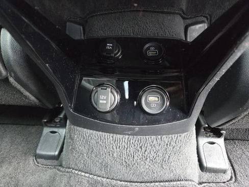 Used 2023 Kia Sorento SX AWD/4WD image 16