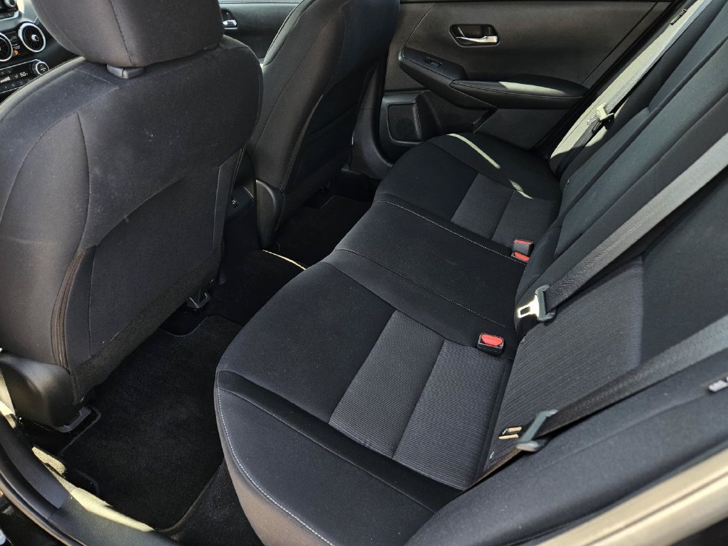Certified 2022 Nissan Sentra SV w/ All-Weather Package FWD image 11