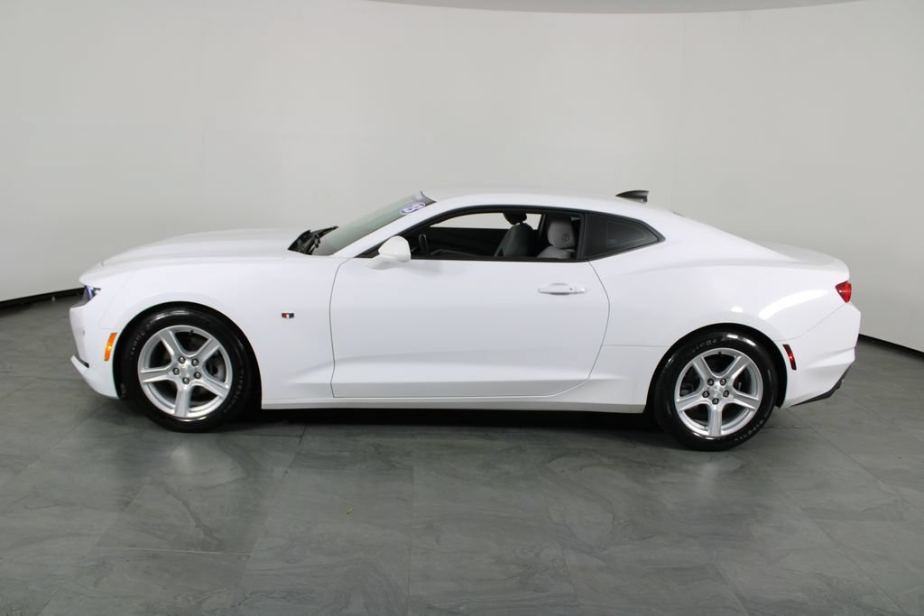 Used 2023 Chevrolet Camaro LT RWD image 13