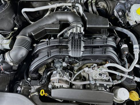 Used 2023 Subaru Outback Limited image 35