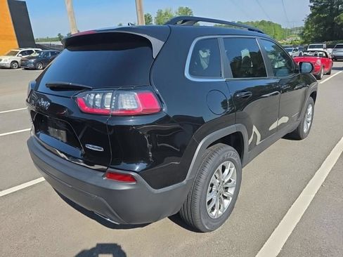 Used 2022 Jeep Cherokee Latitude Lux w/ Sun & Sound Group AWD/4WD image 3