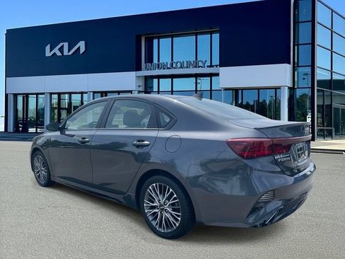 Certified 2022 Kia Forte GT-Line FWD image 4