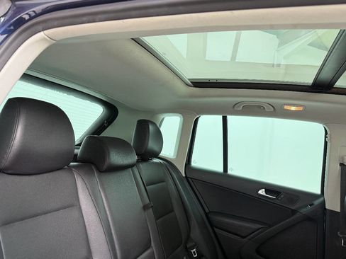Used 2013 Volkswagen Tiguan SE image 41