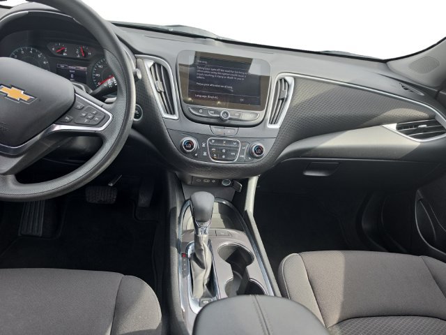 Used 2025 Chevrolet Malibu LT FWD image 12