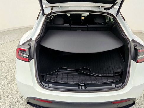 Used 2024 Tesla Model Y Performance AWD/4WD image 26