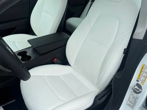 Used 2023 Tesla Model 3 Standard Range RWD image 41