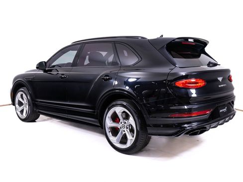 Used 2022 Bentley Bentayga AWD/4WD image 3