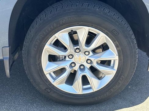 Used 2024 Chevrolet Silverado 1500 Custom AWD/4WD image 10