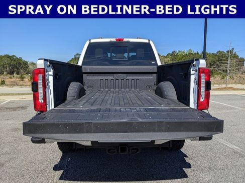 Used 2023 Ford F250 Lariat w/ Chrome Package image 14