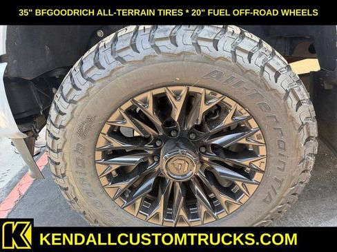 Used 2025 Ford F350 Lariat w/ Black Appearance Package AWD/4WD image 28