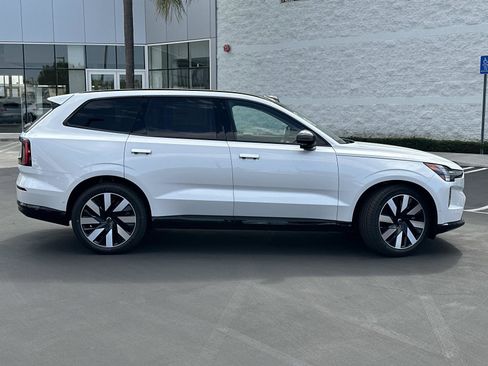 New 2025 Volvo EX90 Ultra w/ Protection Package Premier image 3