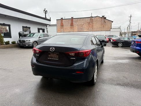 Used 2017 MAZDA MAZDA3 Touring image 3