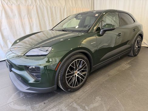 Certified 2025 Porsche Macan Electric image 1