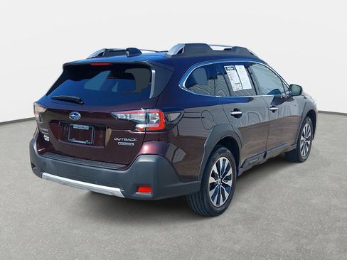 Used 2024 Subaru Outback Touring AWD/4WD image 5