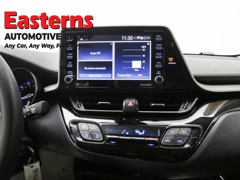Used 2020 Toyota C-HR LE image 12