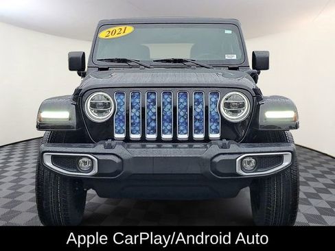 Used 2021 Jeep Wrangler Unlimited Sahara image 2