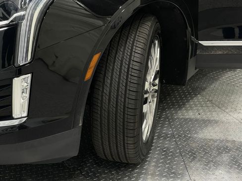 Used 2018 Cadillac XT5 Premium Luxury image 37