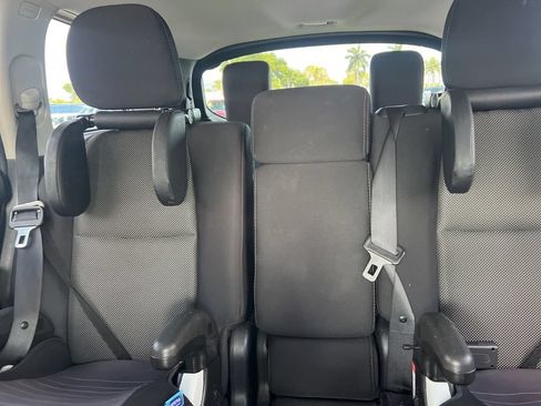 Used 2017 Nissan Pathfinder SV w/ Trailer Tow Package FWD image 4