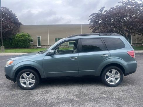Used 2010 Subaru Forester 2.5X Premium AWD/4WD image 3
