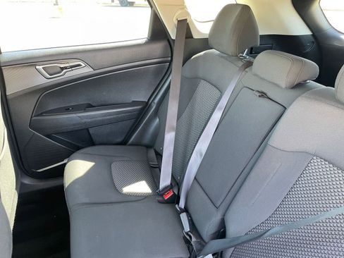 Used 2024 Kia Sportage LX image 38