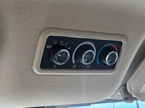 Used 2019 Chevrolet Express 3500 LT w/ LT Preferred Equipment Group image 25