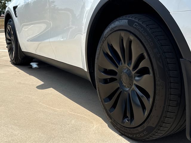 Used 2023 Tesla Model Y Long Range AWD/4WD image 15