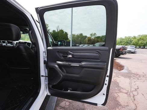 Used 2022 RAM 1500 Limited AWD/4WD image 13