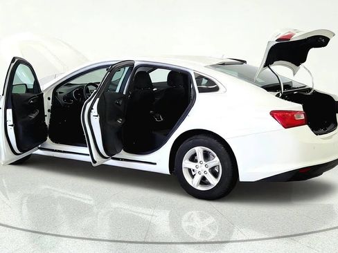 Used 2024 Chevrolet Malibu LT FWD image 10