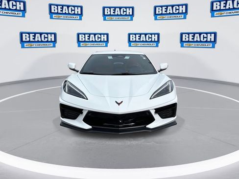 Used 2025 Chevrolet Corvette Stingray Premium Conv w/ Z51 Performance Package RWD image 3