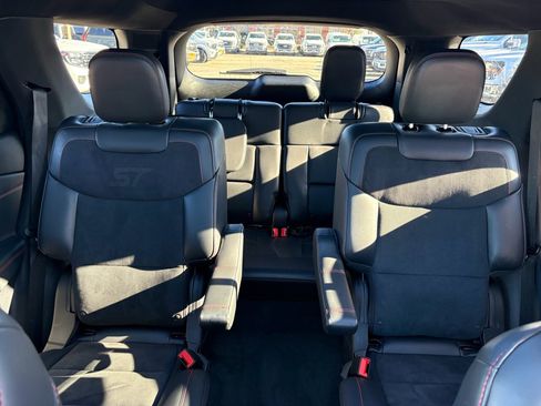 Used 2025 Ford Explorer ST w/ Sun And Sound Package image 15