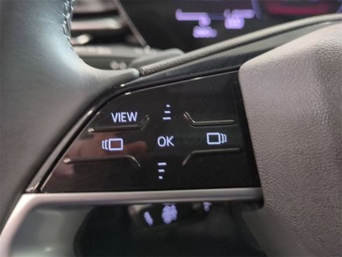 Used 2025 Audi Q5 Premium w/ Convenience Package image 18