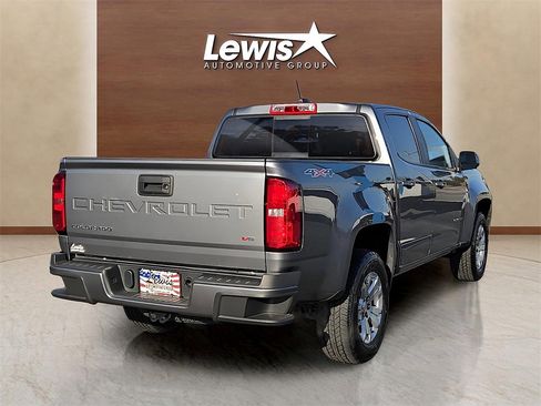 Used 2022 Chevrolet Colorado LT w/ LT Convenience Package image 4