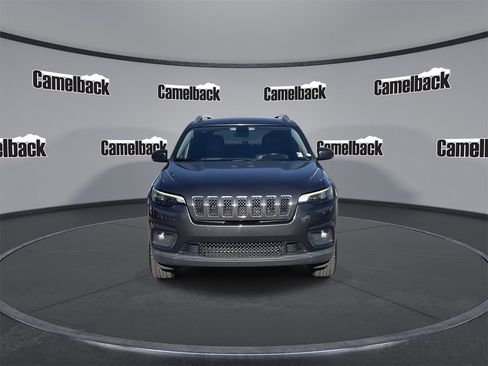 Used 2019 Jeep Cherokee Latitude Plus w/ Comfort/Convenience Group image 2