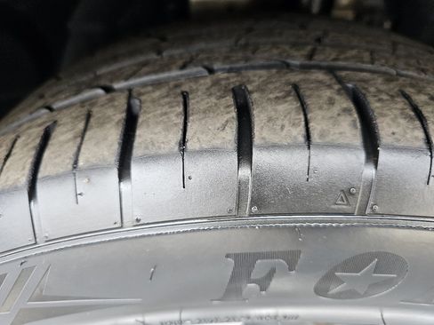 Used 2018 Ford Escape SEL image 38