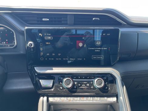 Used 2023 GMC Sierra 1500 Denali w/ Denali Reserve Package image 16