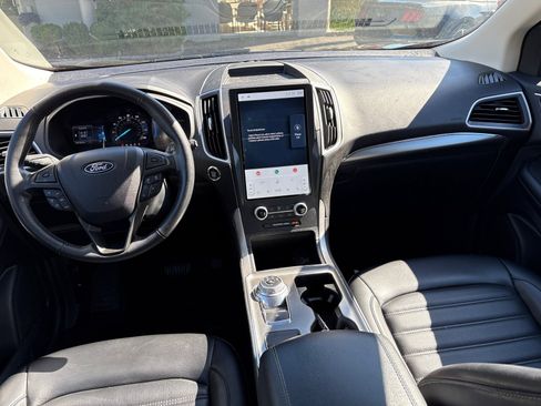 Used 2022 Ford Edge SEL AWD/4WD image 11