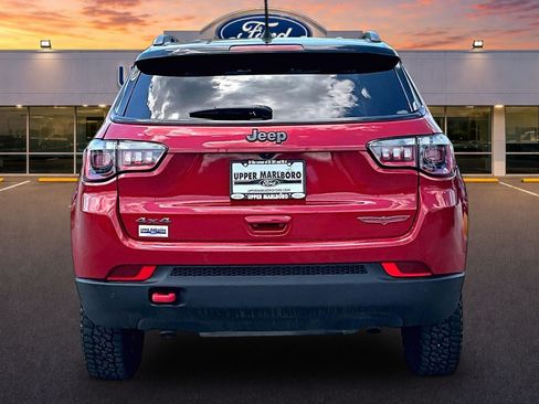 Used 2025 Jeep Compass Trailhawk AWD/4WD image 4