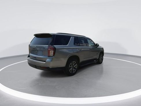 Used 2022 Chevrolet Tahoe Z71 w/ Luxury Package AWD/4WD image 10