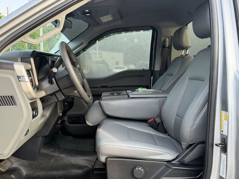 Used 2024 Ford F250 XL RWD image 11