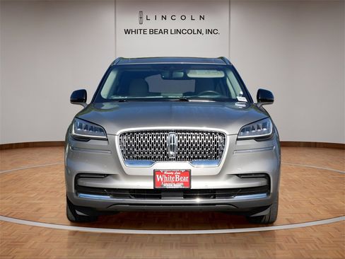 Used 2023 Lincoln Aviator Reserve w/ Equipment Group 201A image 6
